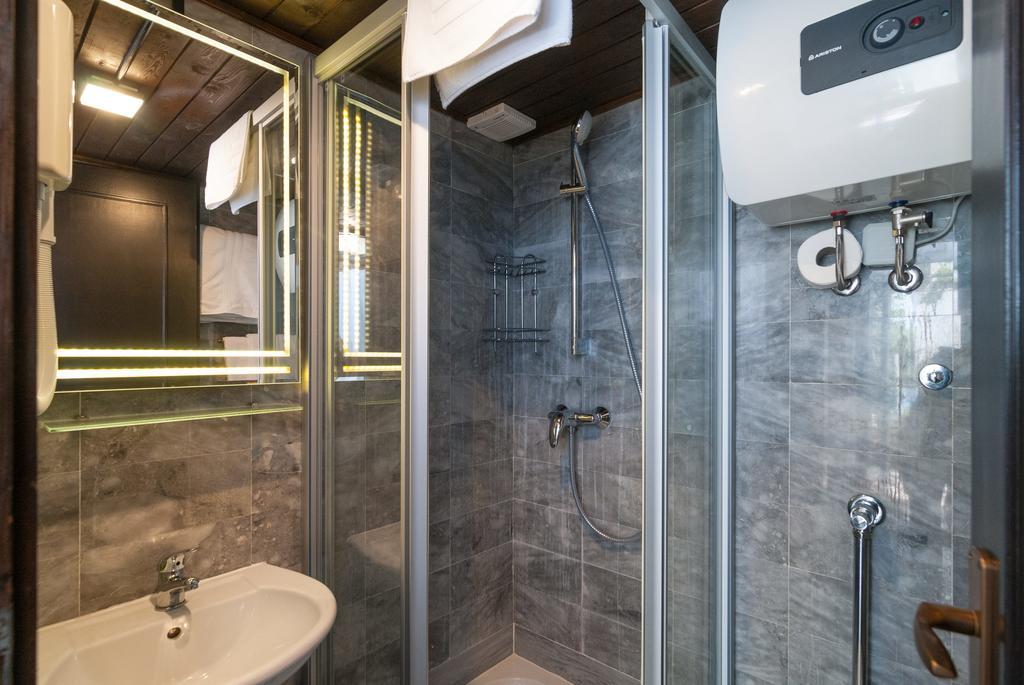 Apartments Larsen أوميس المظهر الخارجي الصورة